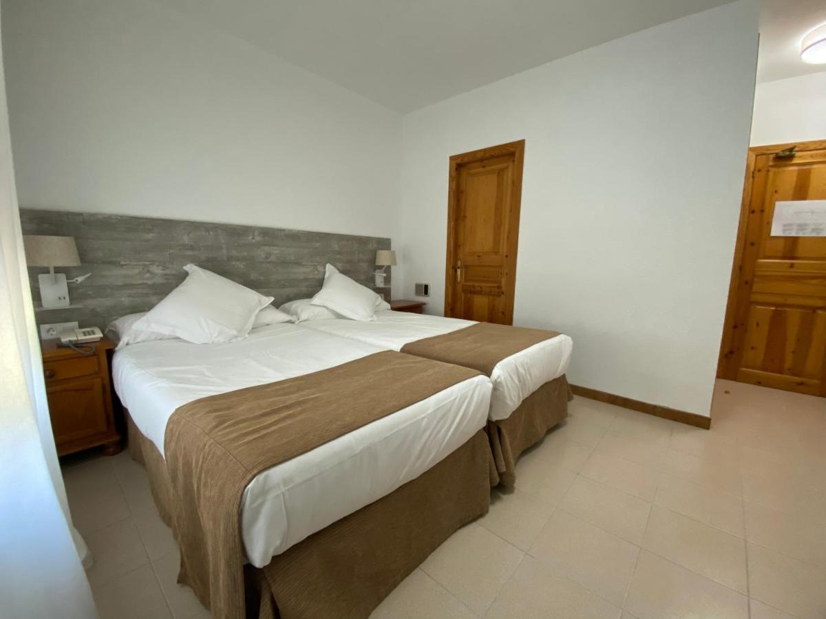 Hotel & Restaurante Pena Arros Bagian luar foto
